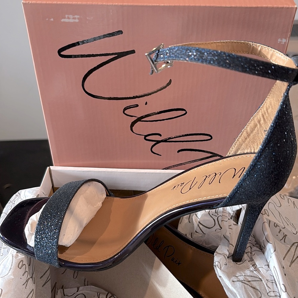 NIB [Wild Pair] Bethie Navy Ankle Strap Slip Resistant Stilettos Womens 7.5 or 9 - Picture 8 of 12